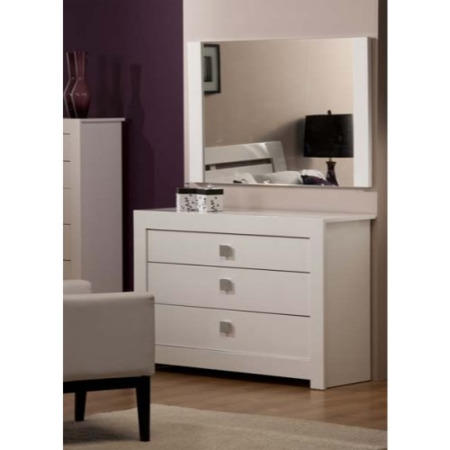 GRADE A4  - World Furniture Bari High Gloss White 3 Drawer Chest