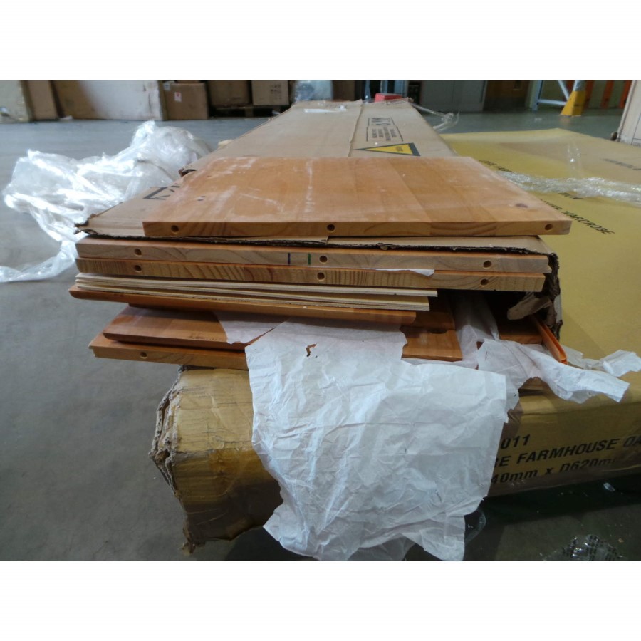 GRADE A2 - Seconique Sol Pine 3 Door Wardrobe