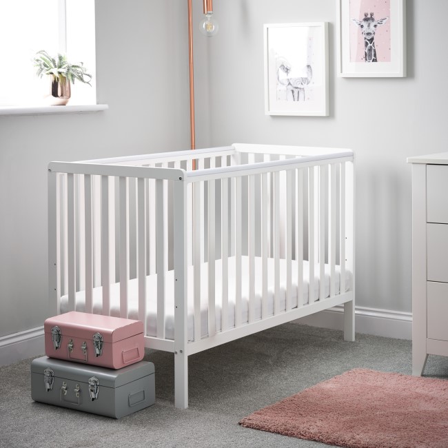 Bantam White Wooden Cot with Teething Rail - Obaby