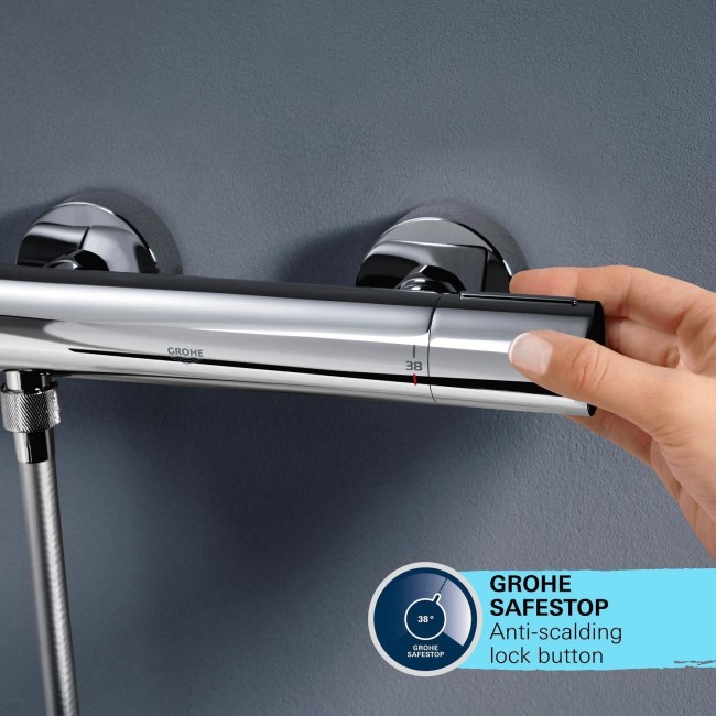 GROHE QuickFix Chrome Vitalio Comfort 250 Shower System with Bath Thermostat for Wall Mounting