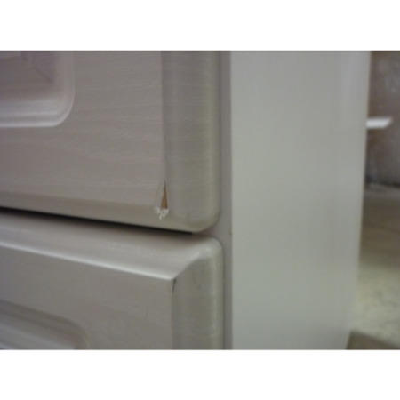 Clearance - Amelie White 2 Door 2 Drawer Wardrobe - Minor Cosmetic Damage