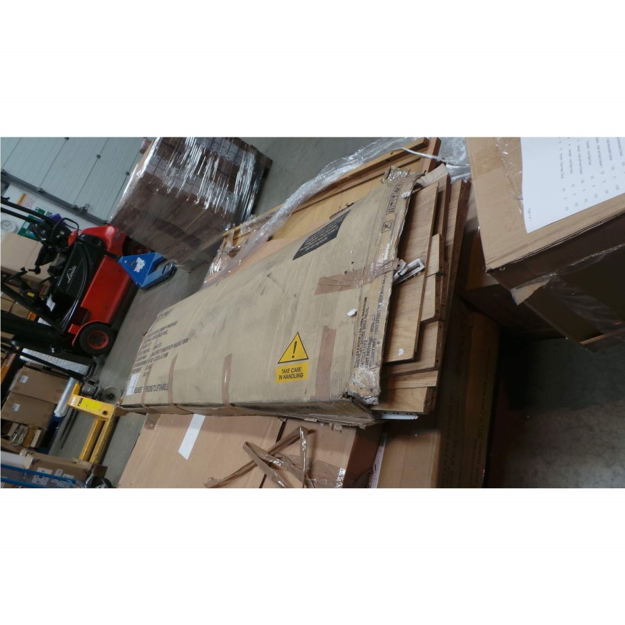 GRADE A2 - Seconique Charles 2 Door 2 Drawer Wardrobe in Oak