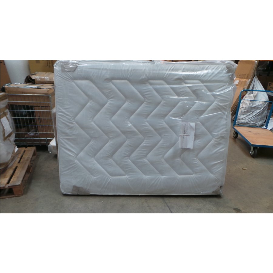GRADE A3 - Julian Bowen  Deluxe Kingsize Semi-Orthopedic Mattress