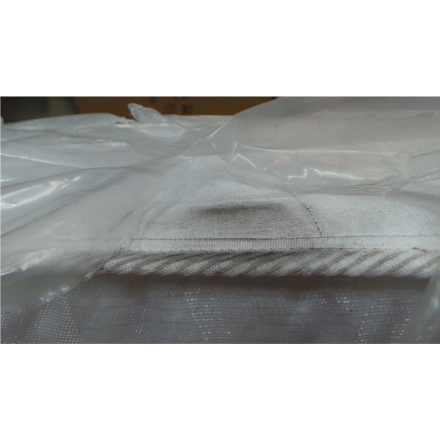 GRADE A3 - Julian Bowen  Deluxe Kingsize Semi-Orthopedic Mattress
