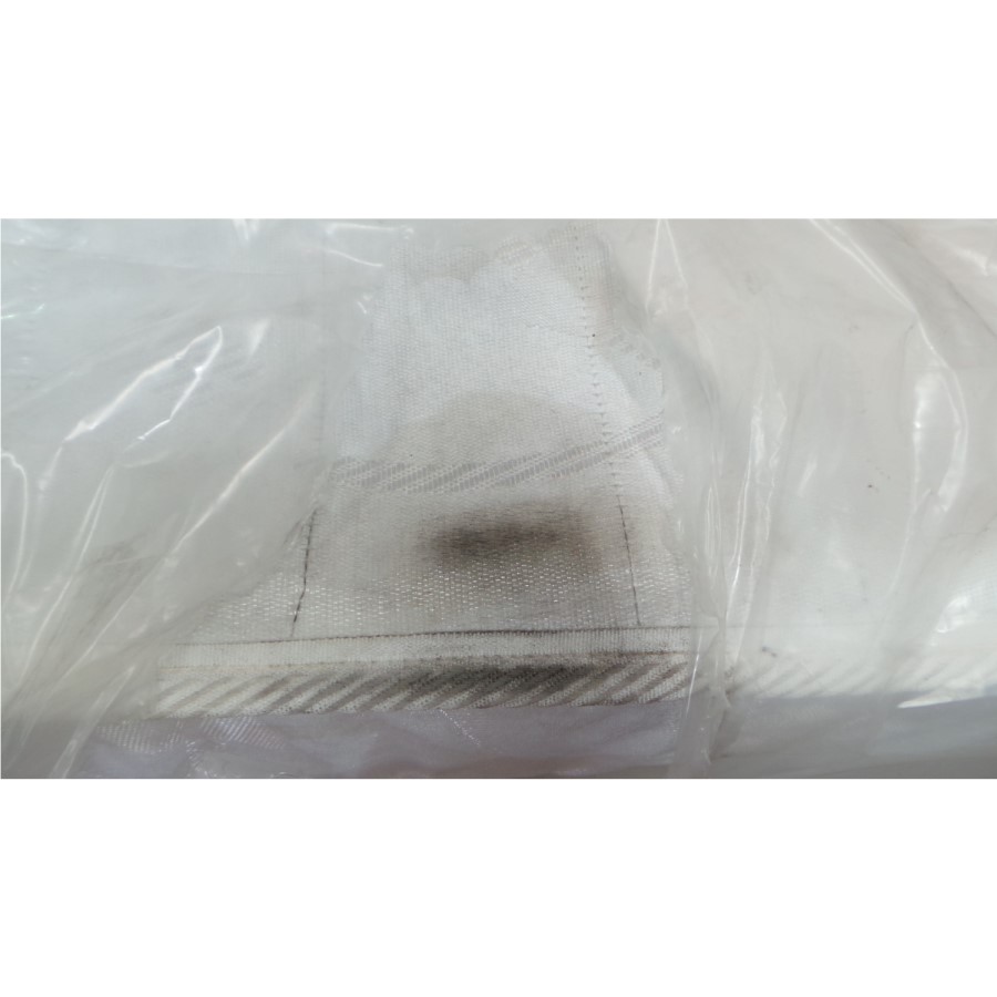 GRADE A3 - Julian Bowen  Deluxe Kingsize Semi-Orthopedic Mattress