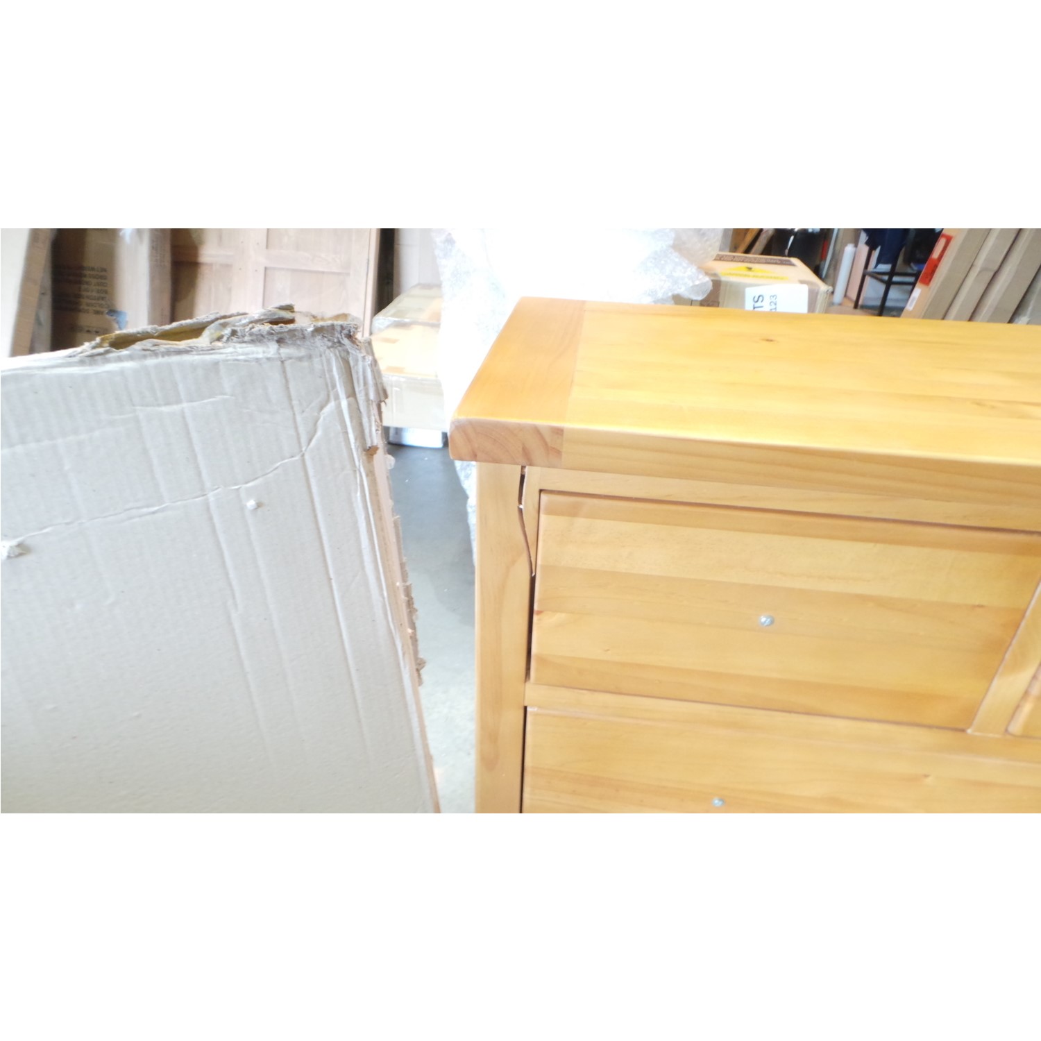 GRADE A3 Heritage Furniture Chunky Pine 3 2 Drawer Chest GRADE A3 Heritage Furniture Chunky Pine 3 2 Drawer Chest