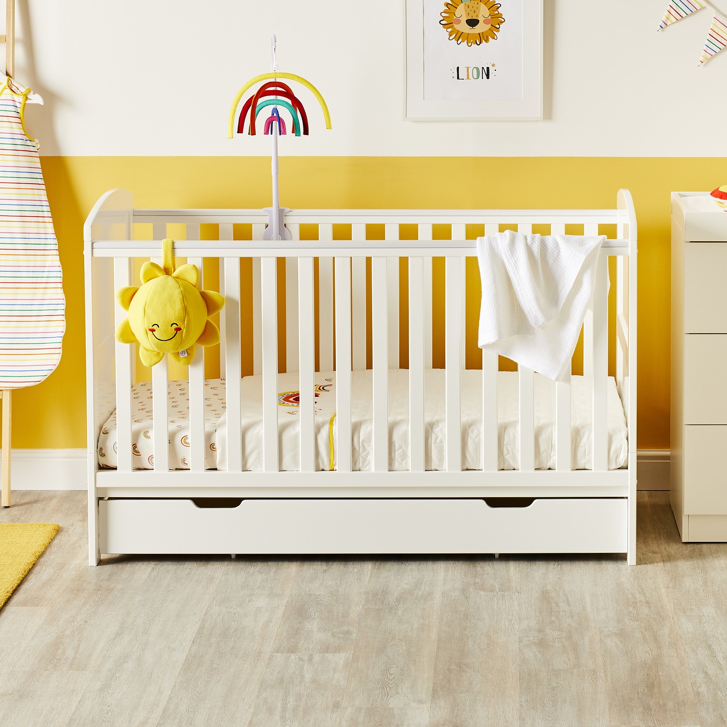 Ickle bubba coleby cot bed and under drawer sales