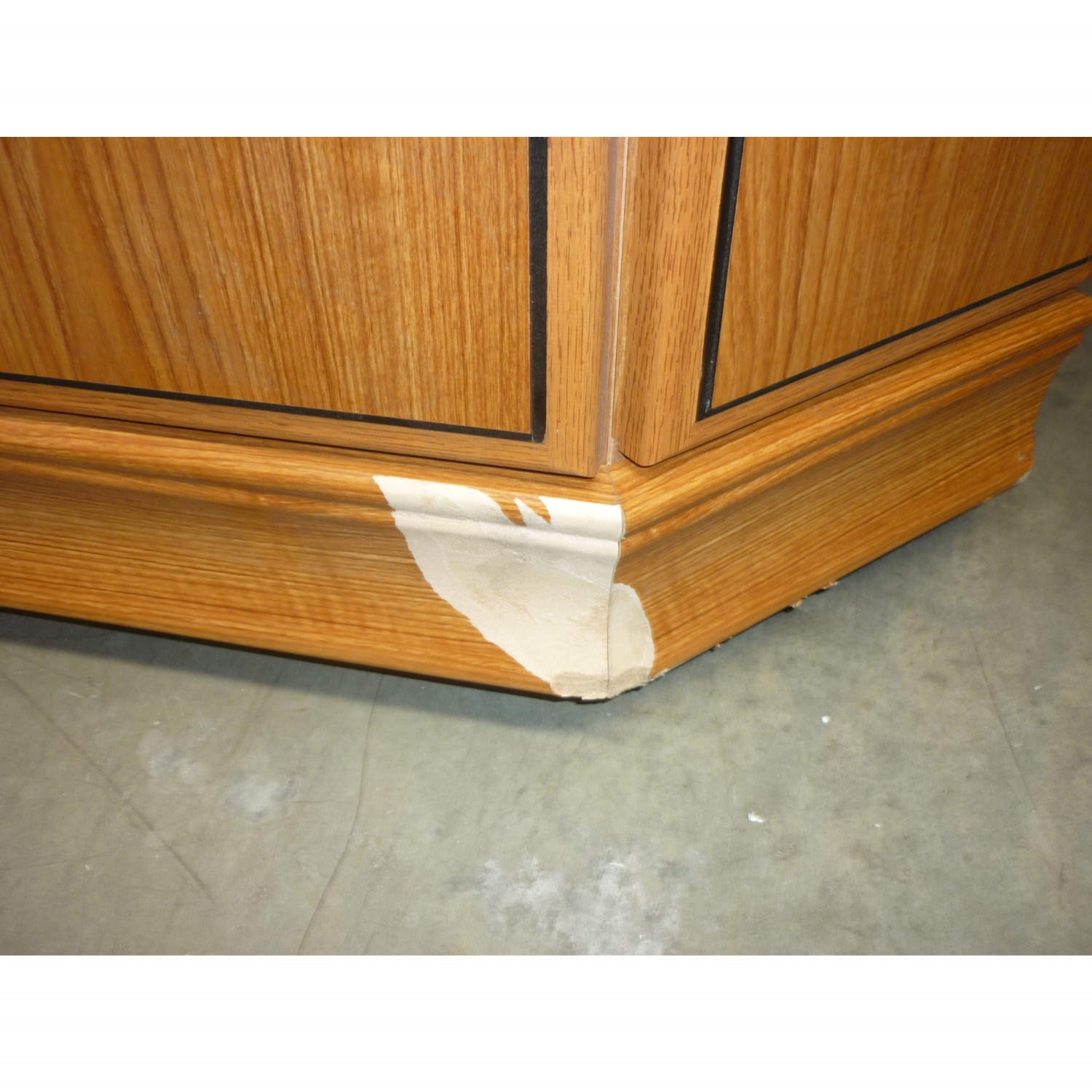 Clearance Caxton Furniture Lichfield Cradenza Corner Display