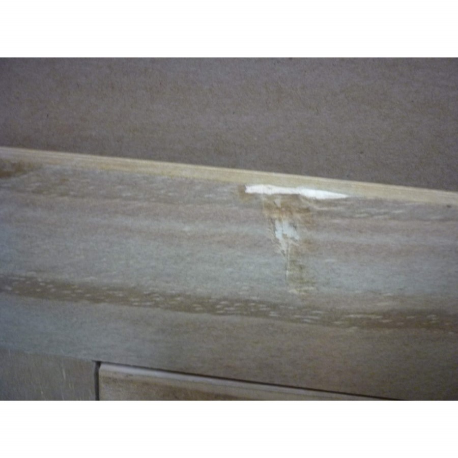GRADE A2  - Seconique Ecuador 2 Door 1 Shelf Flat Screen TV Unit in Oak