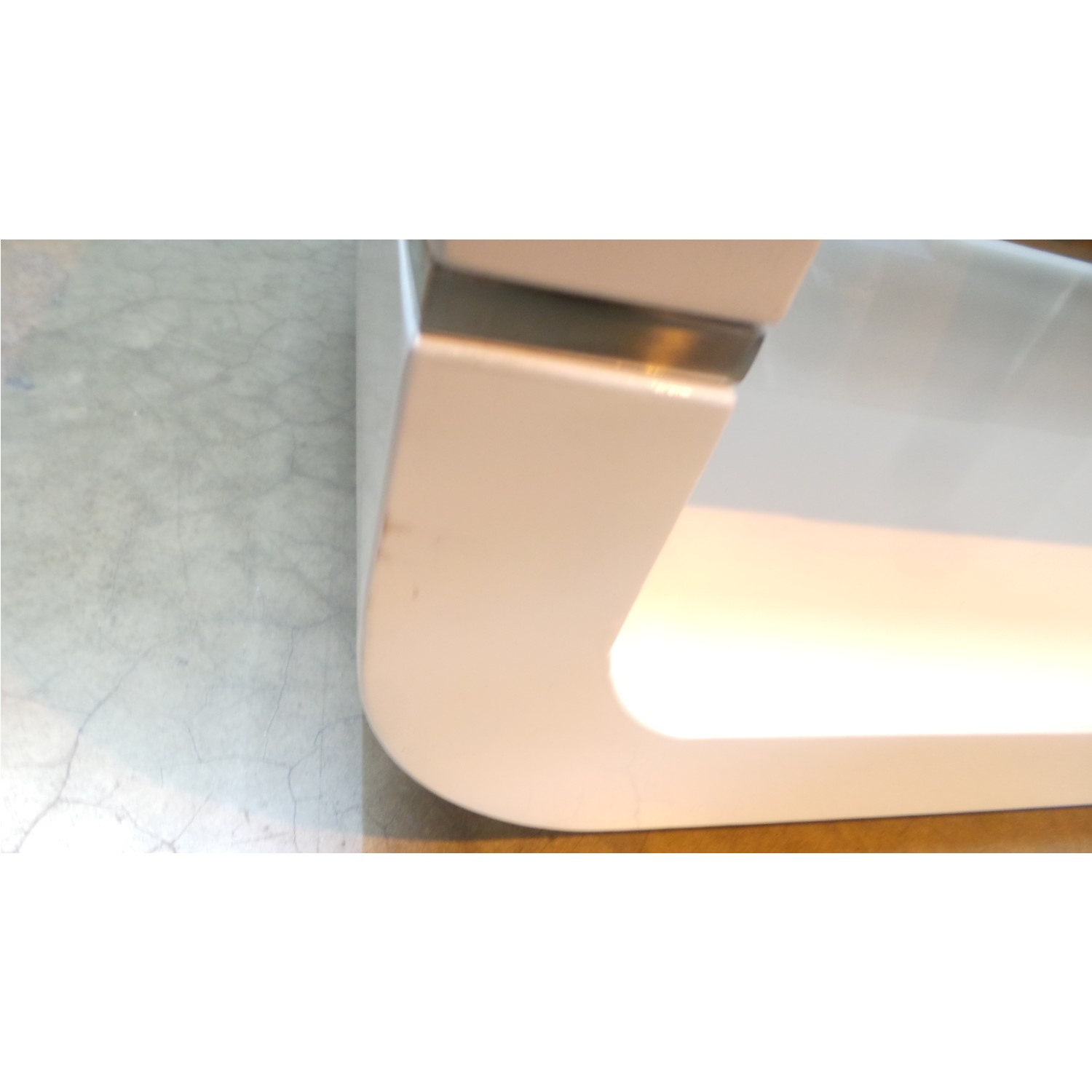 GRADE A2 Tiffany White High Gloss Curved Coffee Table With Set in