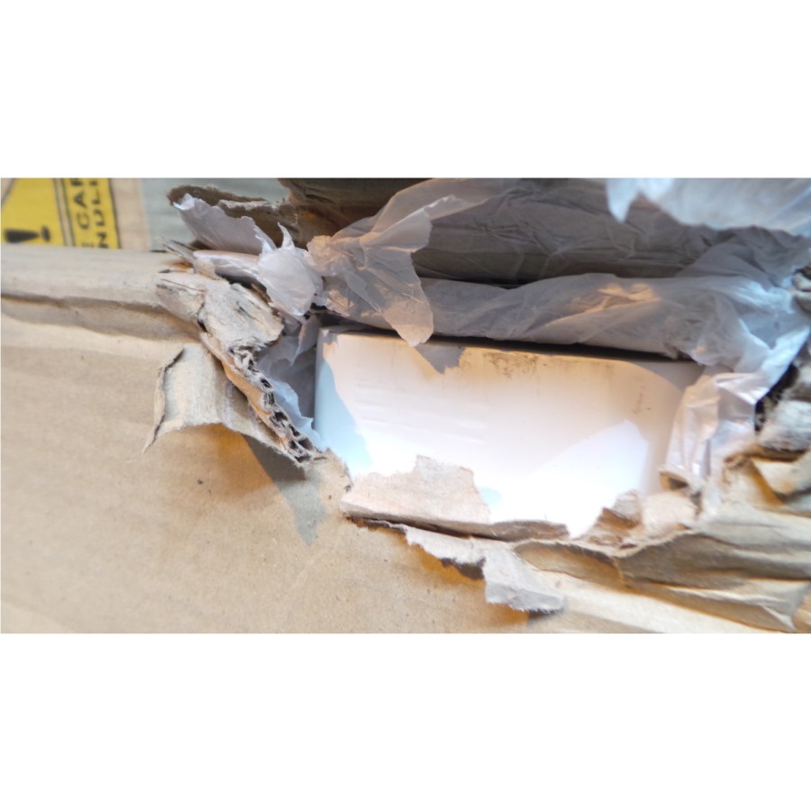 GRADE A2 - Seconique Georgia 4'6 Inch  Sleigh Bed in White