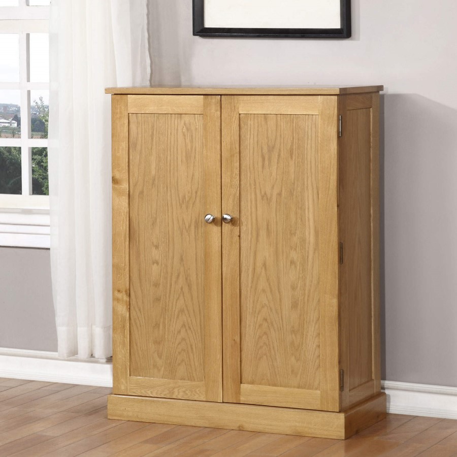 GRADE A1 - Windsor Solid Oak Shoe Storage Cupboard with 3 Solid Wood Shoe Rack Shelves 15 Pairs