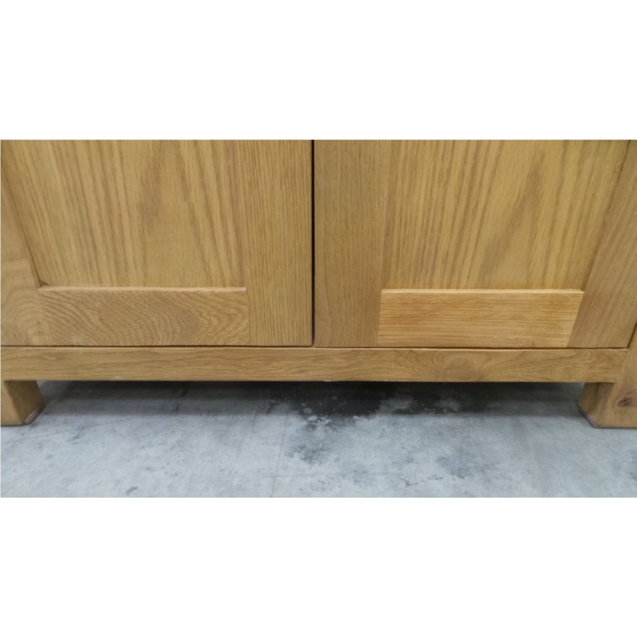 GRADE A2 - Windsor Solid Oak Corner Storage Cupboard