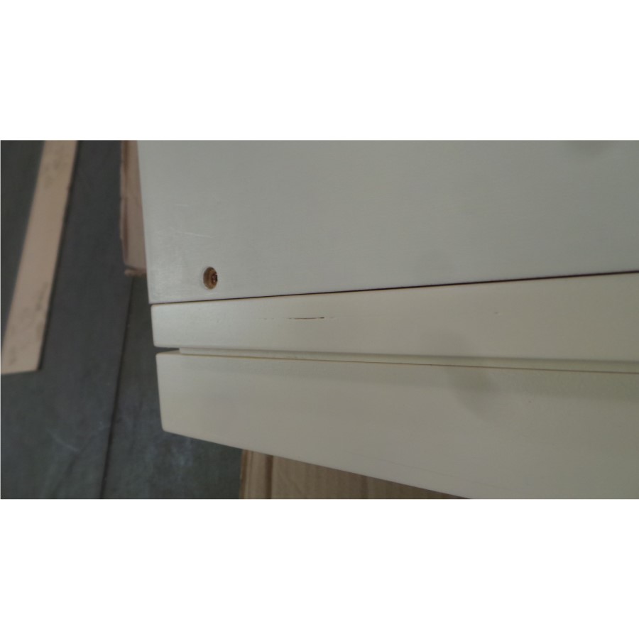 GRADE A2 - Farley 3 Door Wardrobe in Ivory/Cream