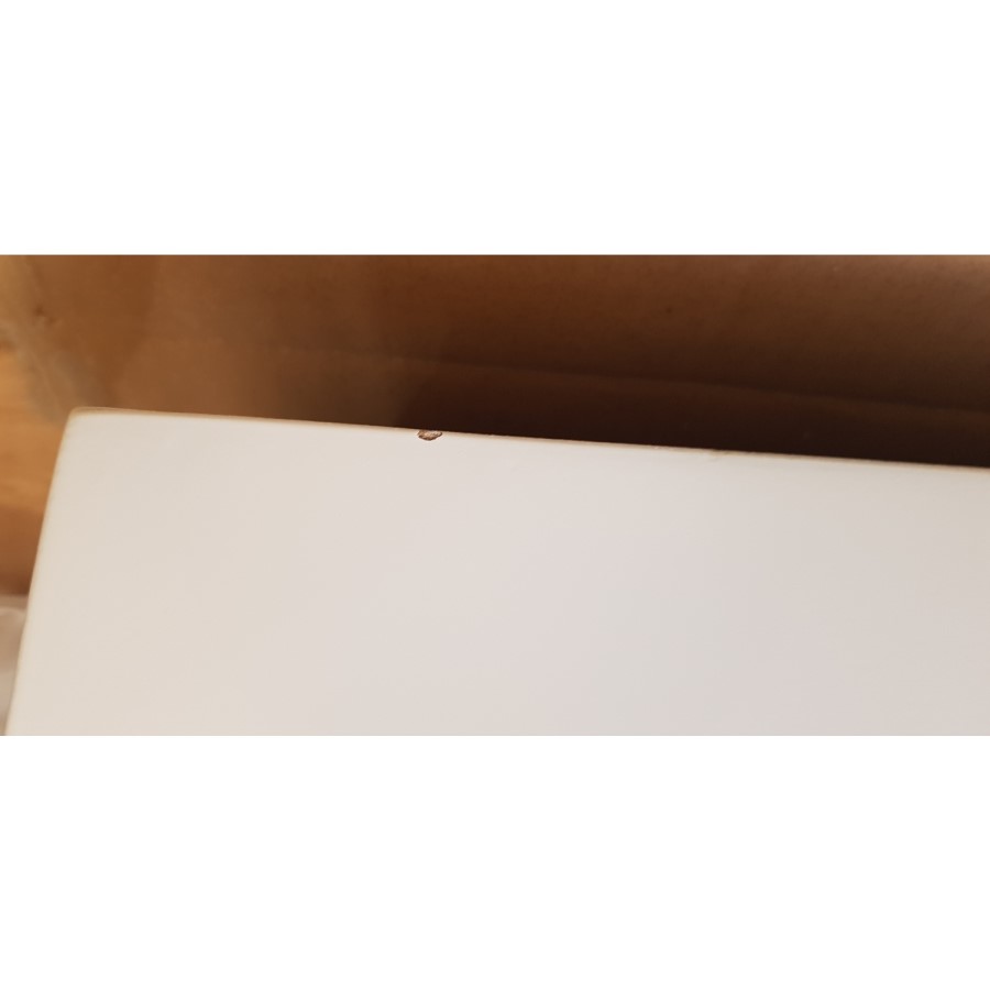 GRADE A2 - AmberGlo White Wall Mounted Electric Fireplace Suite with Log & Pebble Fuel Bed