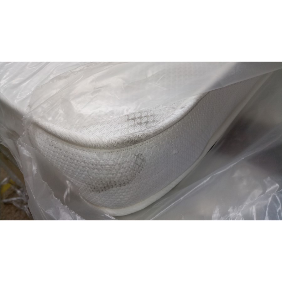 GRADE A2 - Theo Deluxe Pocket Sprung Single Mattress - Medium Firmness
