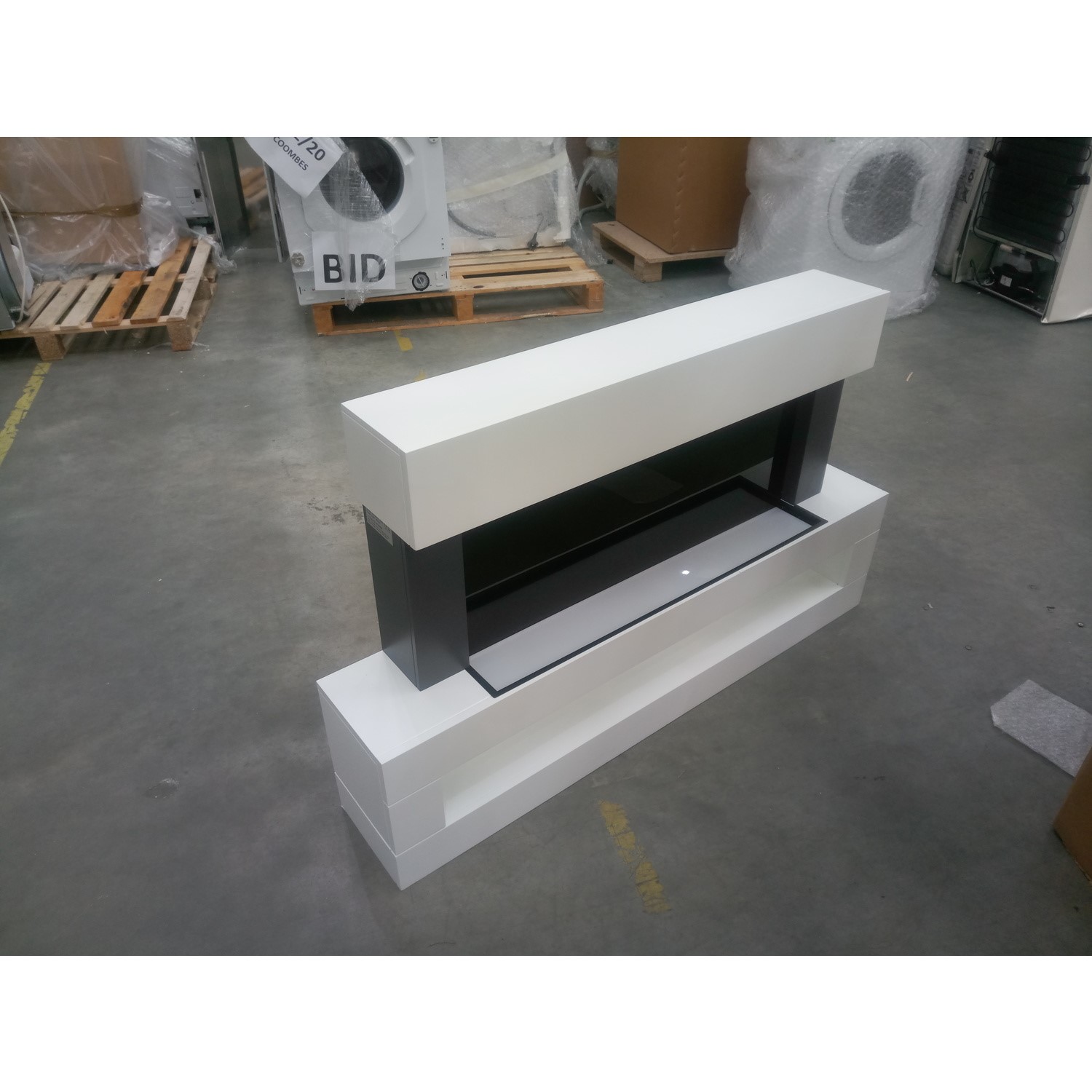 GRADE A2 AmberGlo White Wall Mounted Electric Fireplace Suite with