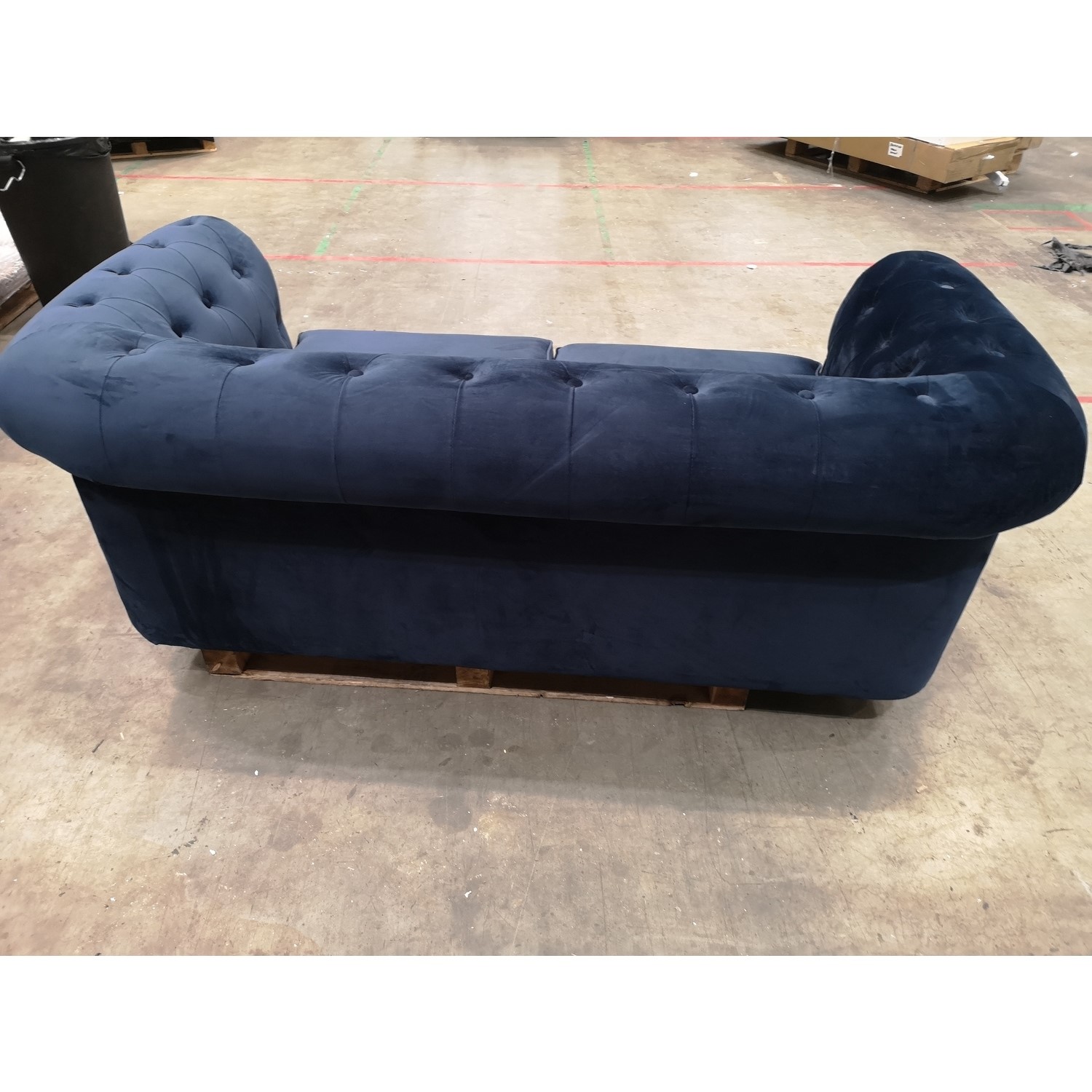 GRADE A3 Navy Blue Velvet Chesterfield Sofa Bed Seats 3 Double