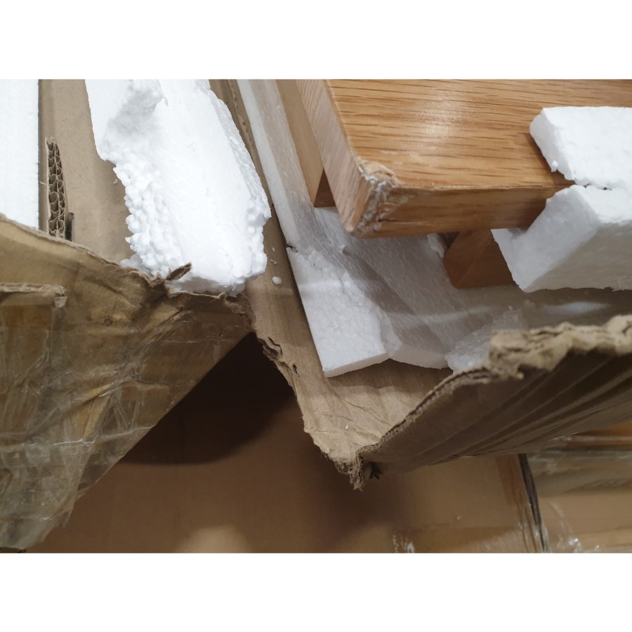 GRADE A2 - Oak Extendable Dining Table - Seats 6 - New Haven