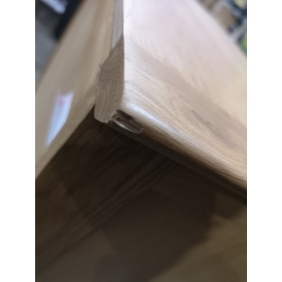 GRADE A2 - Julian Bowen Solid Oak 4+2 Drawer Chest of Drawers - Cotswold