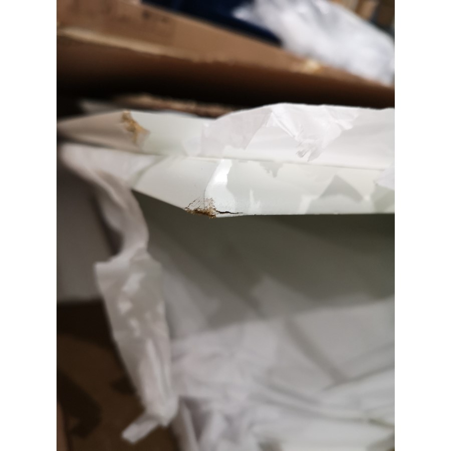 GRADE A2 - Hamilton 2 Door 2 Drawer Wardrobe in White