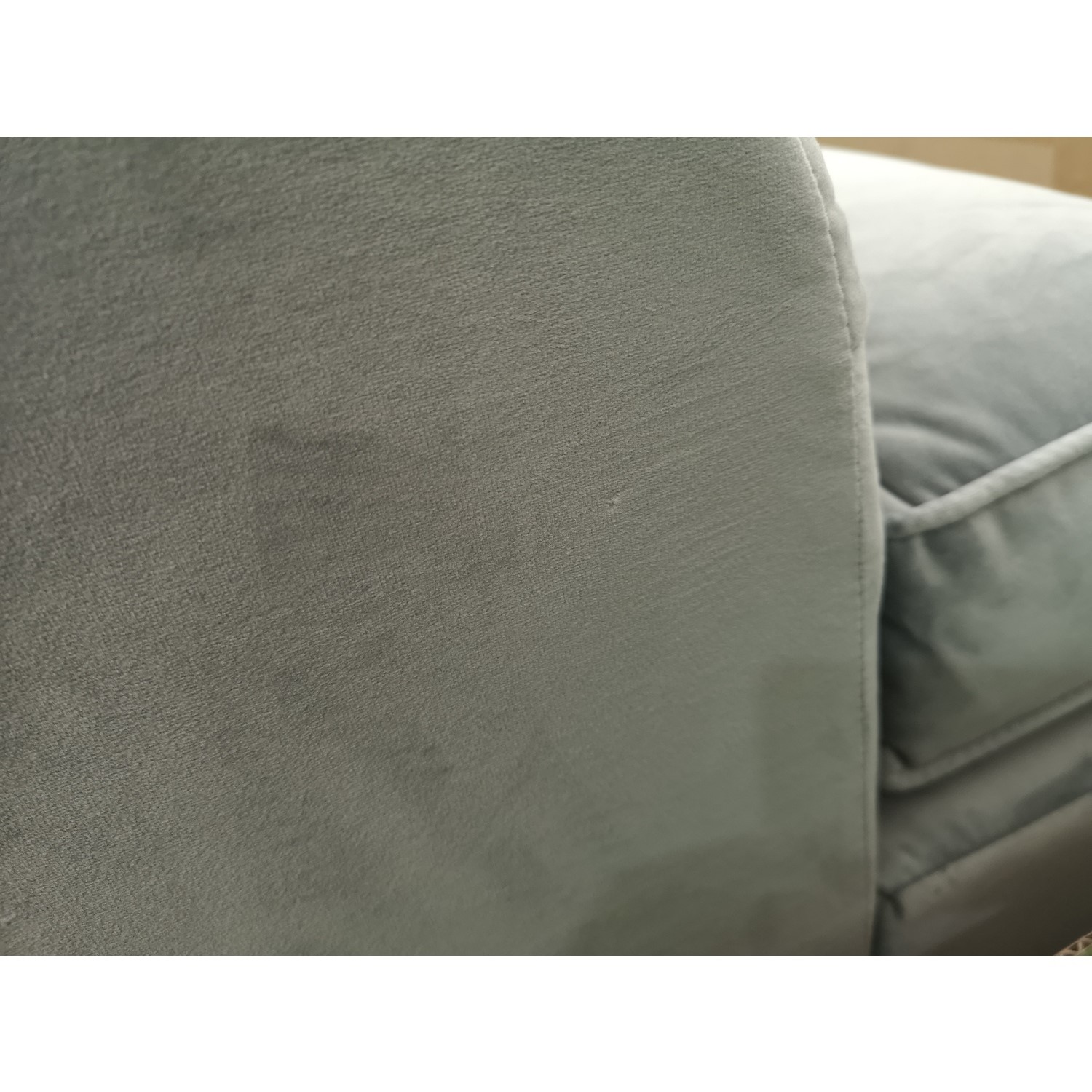 GRADE A2 Silver Grey Velvet Loveseat Payton Furniture123