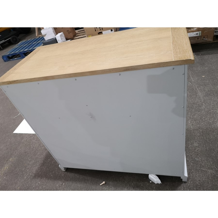 GRADE A2 - Darley Two Tone Chest of Drawers in Solid Oak and Light Grey