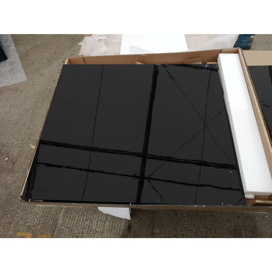 GRADE A2 - Black High Gloss Dining Table Extendable 6 Seater - Vivienne