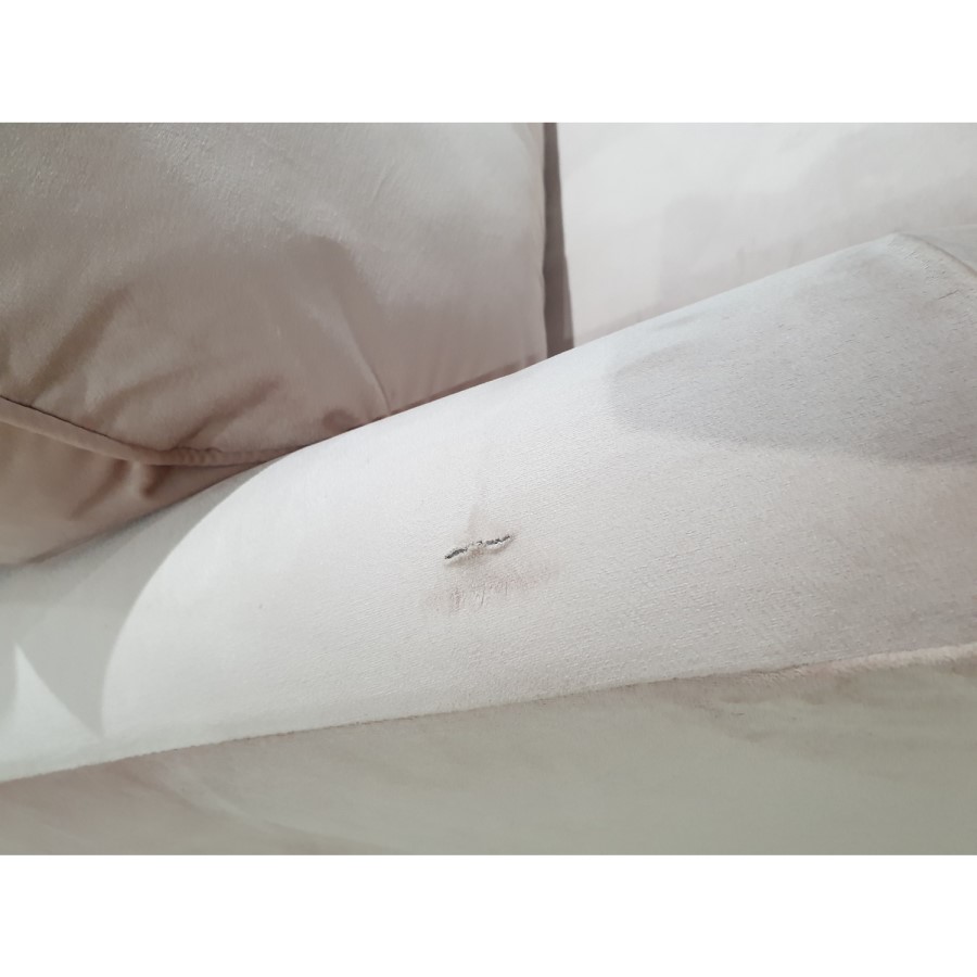 GRADE A2 - Light Pink Velvet Armchair - Payton