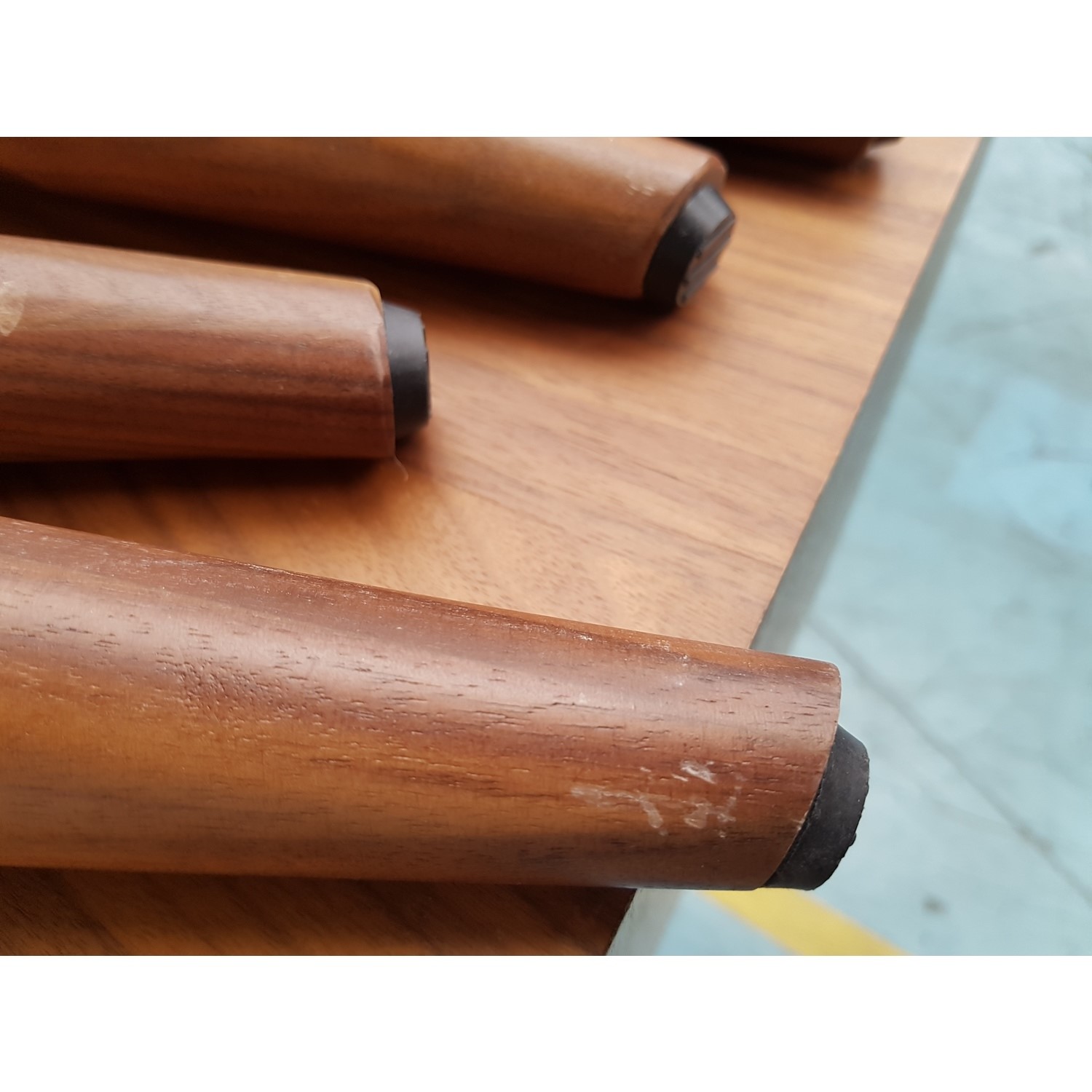 GRADE A2 Solid Walnut TV Unit with Sliding Doors & Drawers Briana