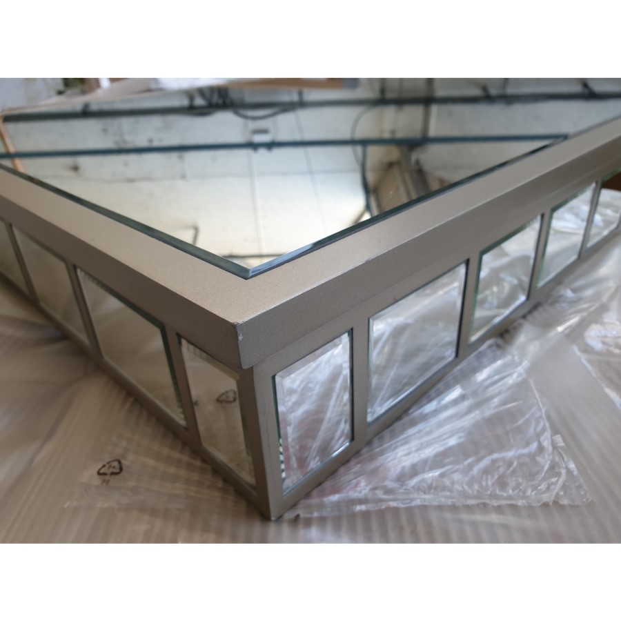 GRADE A2 - Mirrored Coffee Table with Gold Detailing - Jade Boutique