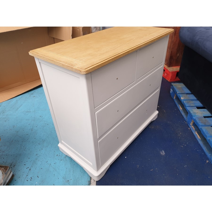 GRADE A2 - Darley Two Tone Chest of Drawers in Solid Oak and Light Grey