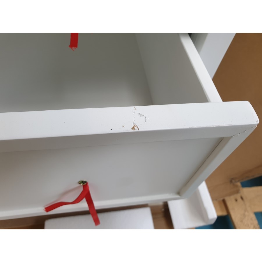 GRADE A2 - Georgia 6 Drawer Wide Chest of Drawers in White