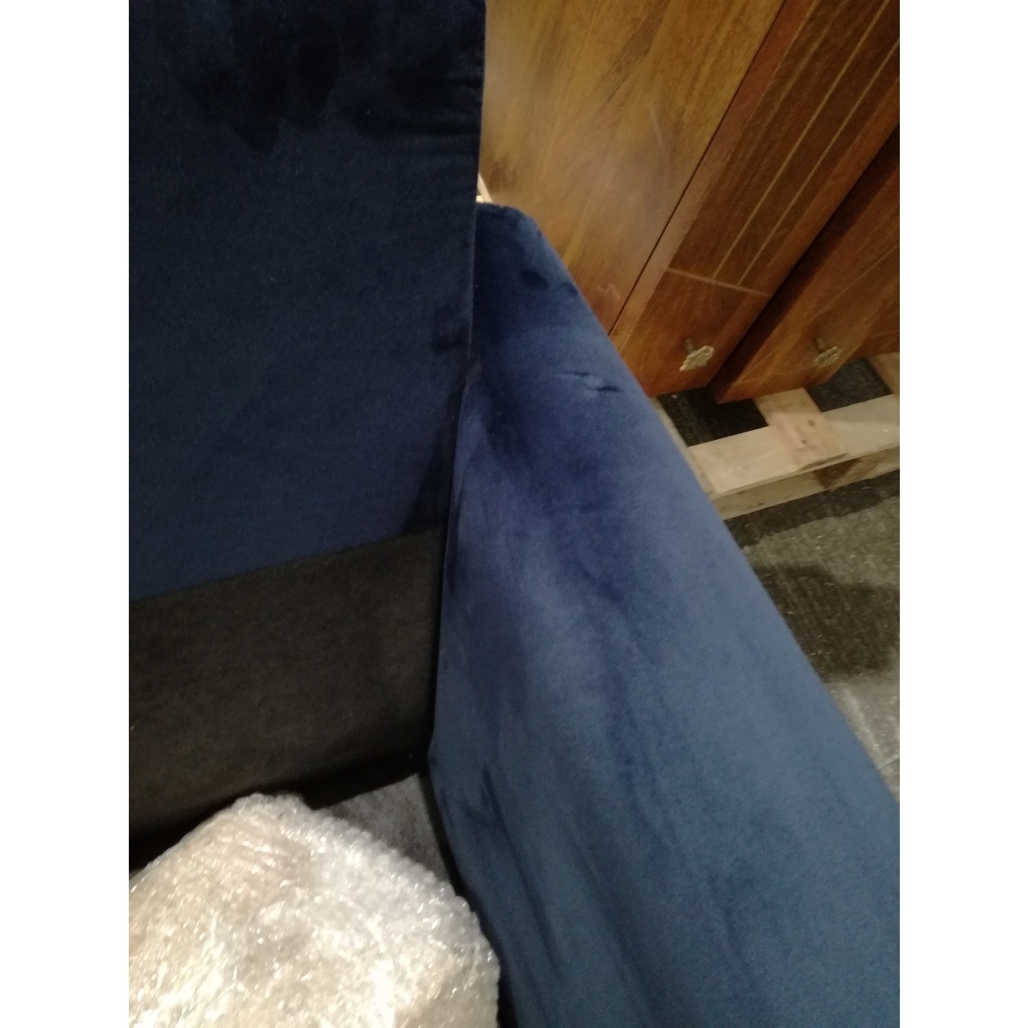GRADE A2 Navy Blue Velvet Loveseat Payton Furniture123
