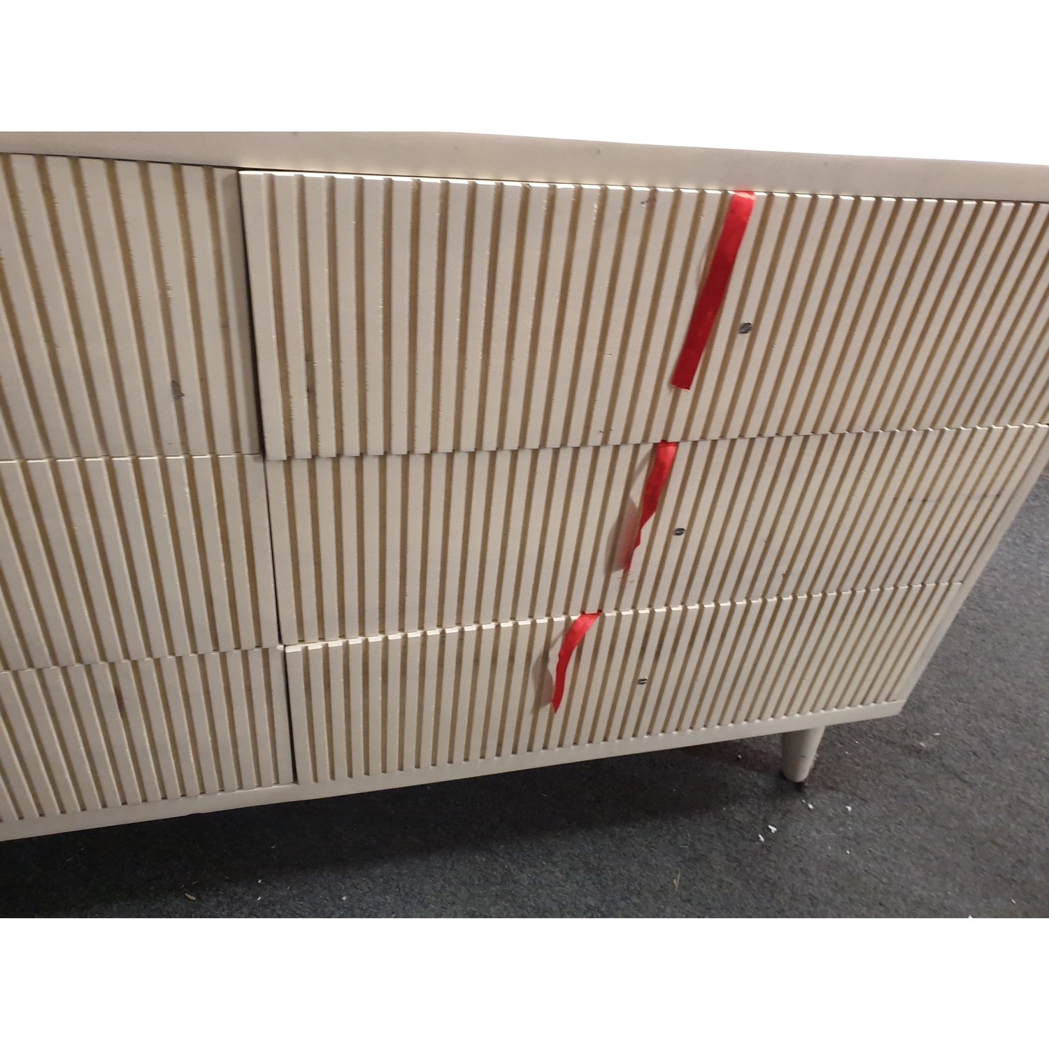 GRADE A2 Beau Solid Wood Wide Chest of Drawers Scandi Style