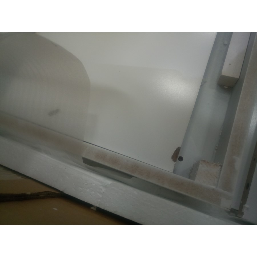 GRADE A2 - White Matte Electric Fire Suite with Surround - Amberglo