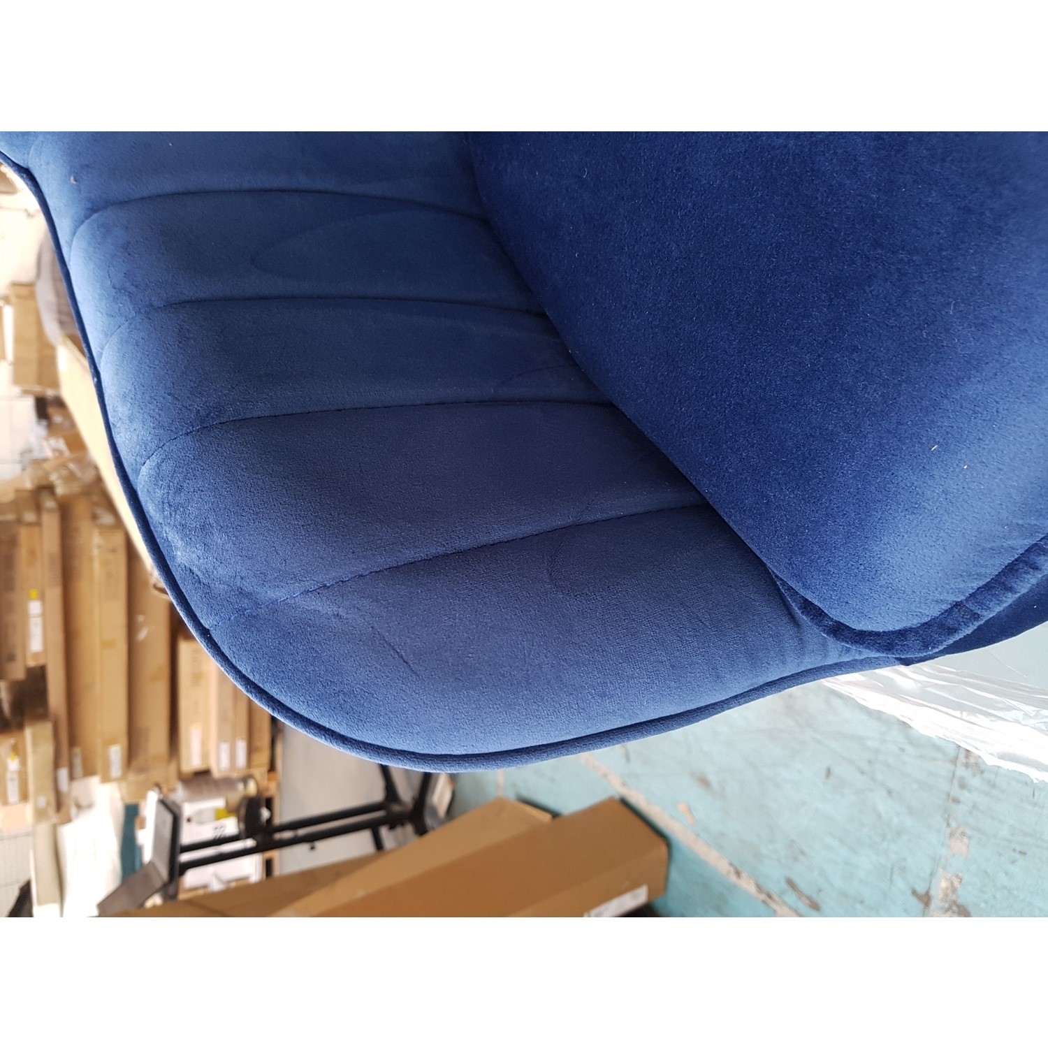 GRADE A2 Set of 2 Navy Blue Velvet Dining Tub Chairs with Black Legs