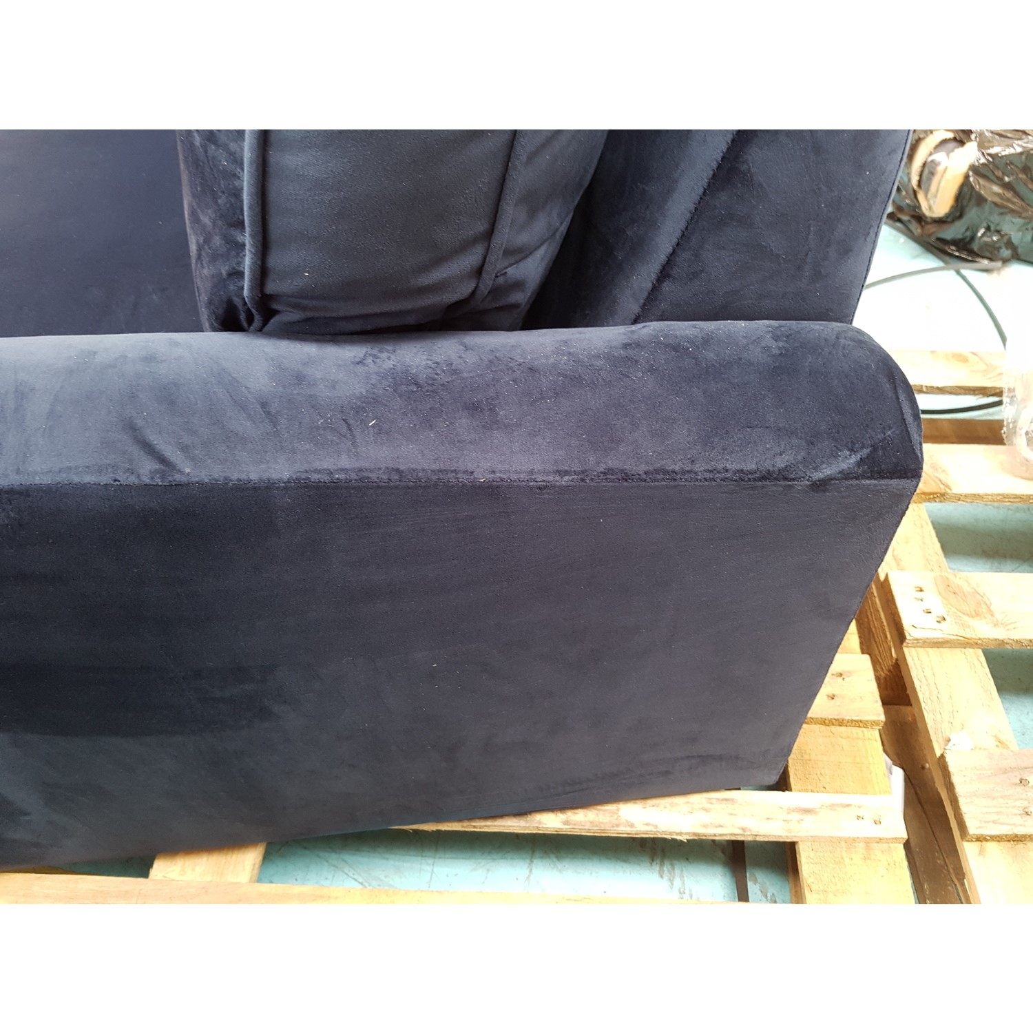 GRADE A2 Navy Blue Velvet Loveseat Payton Furniture123