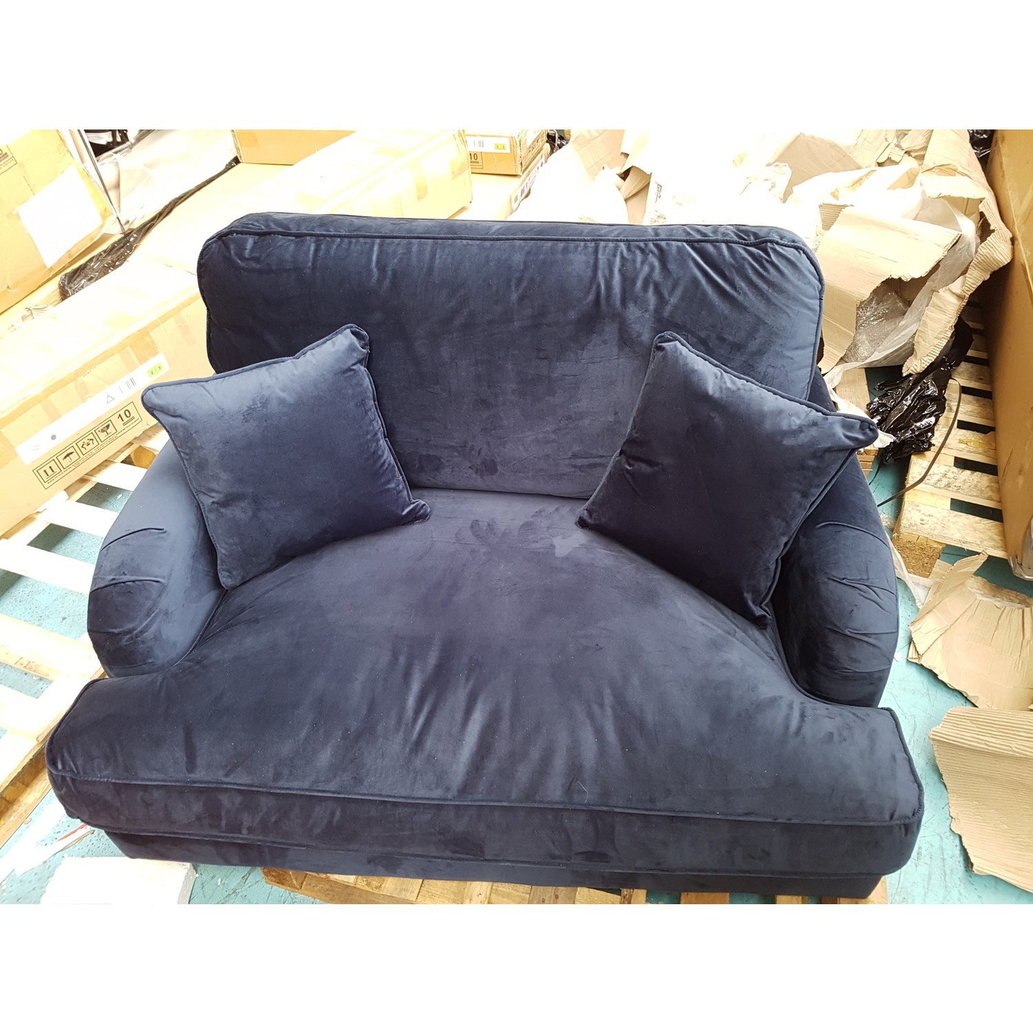 GRADE A2 Navy Blue Velvet Loveseat Payton Furniture123