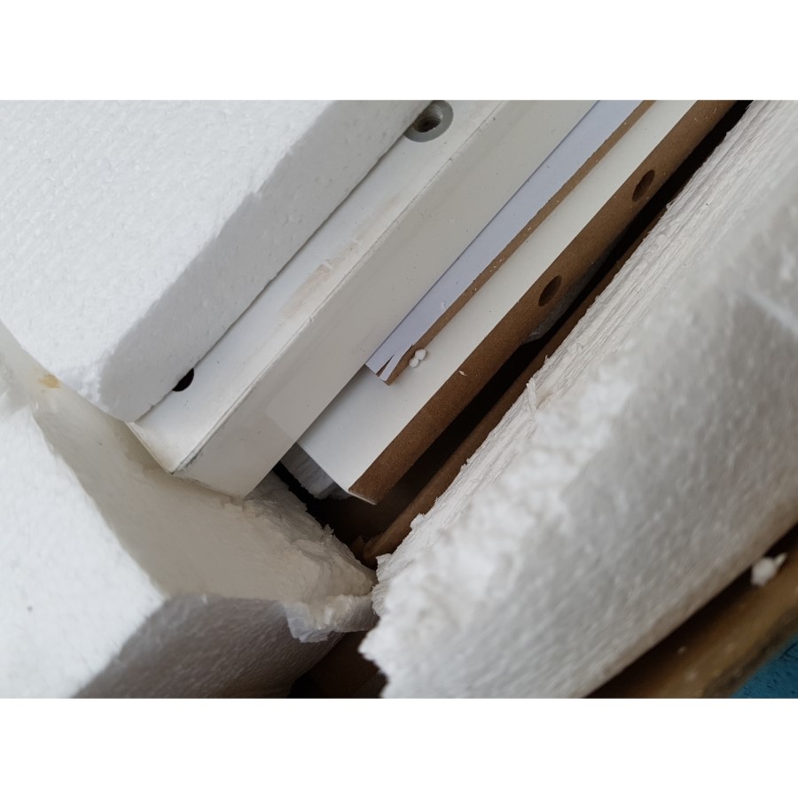 GRADE A2 - Large White Gloss TV Unit - TV's up to 77" - Rochelle