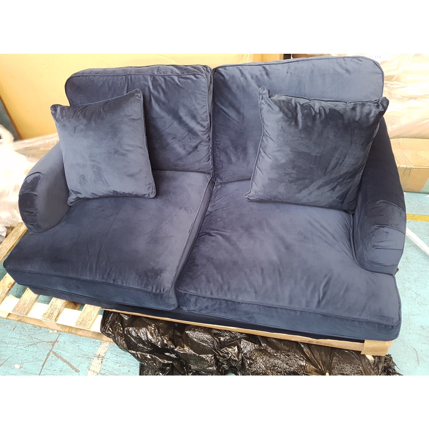 Grade A2 Payton Navy Blue Velvet 2 Seater Sofa Furniture123 2789