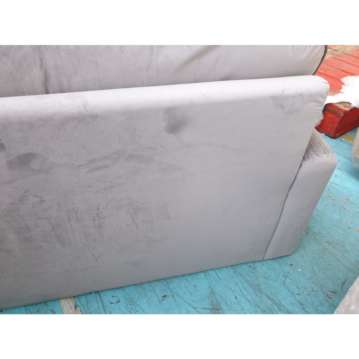 GRADE A2 Silver Grey Velvet Loveseat Payton Furniture123