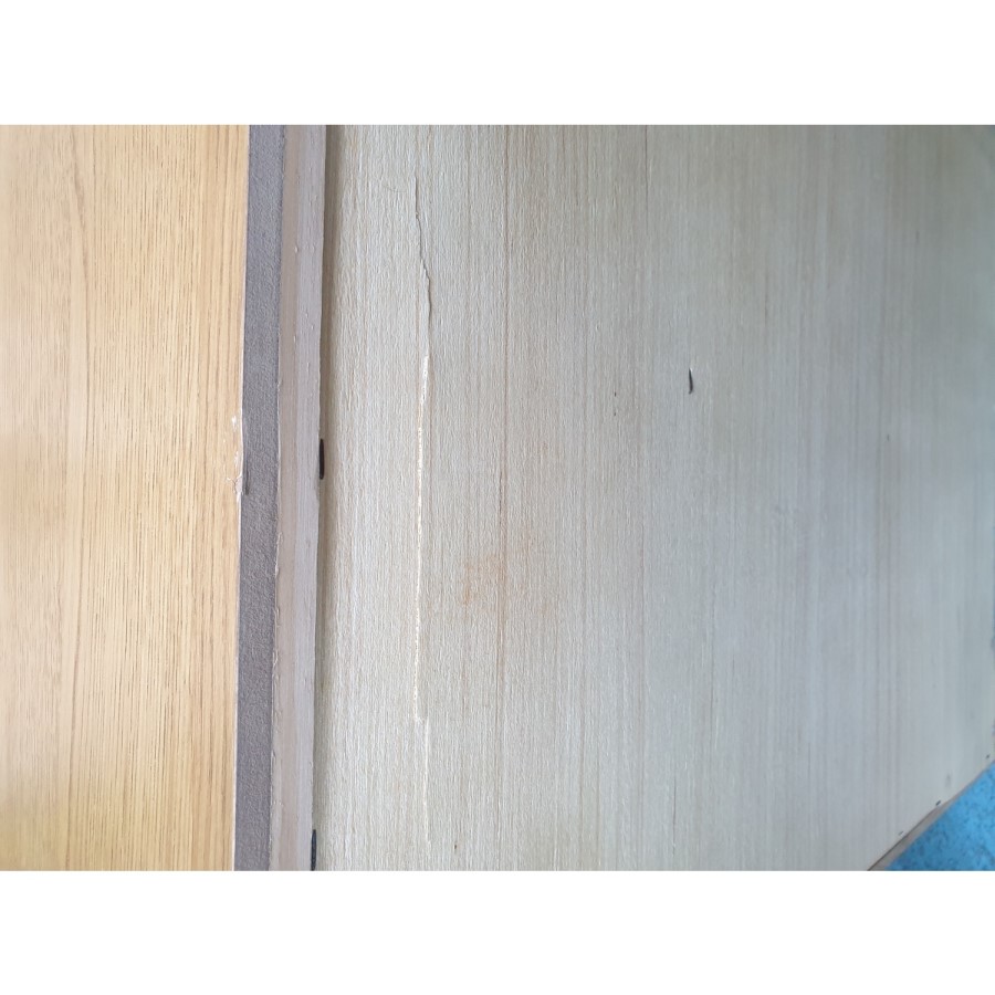 GRADE A2 - Rustic Oak 3 Door Sideboard