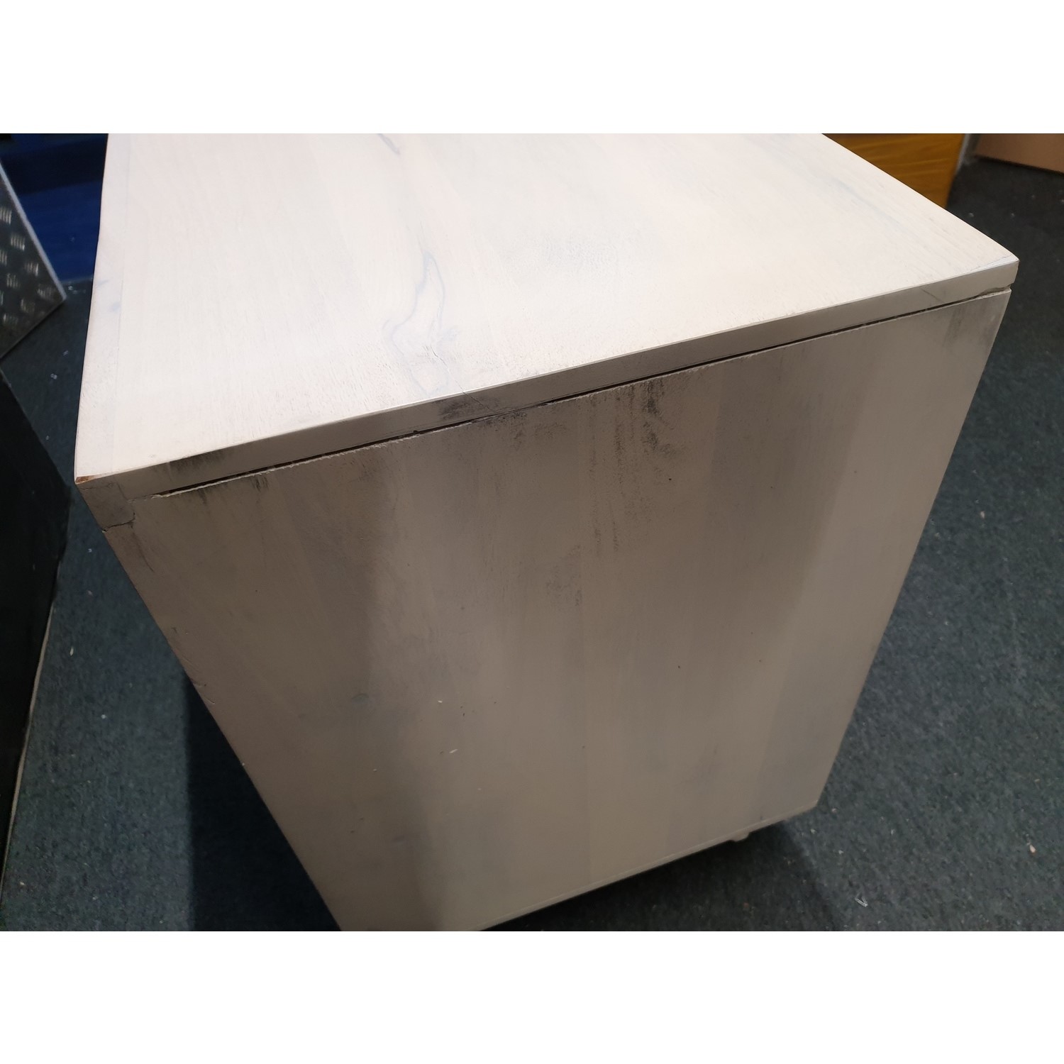 GRADE A2 Beau Solid Wood Wide Chest of Drawers Scandi Style