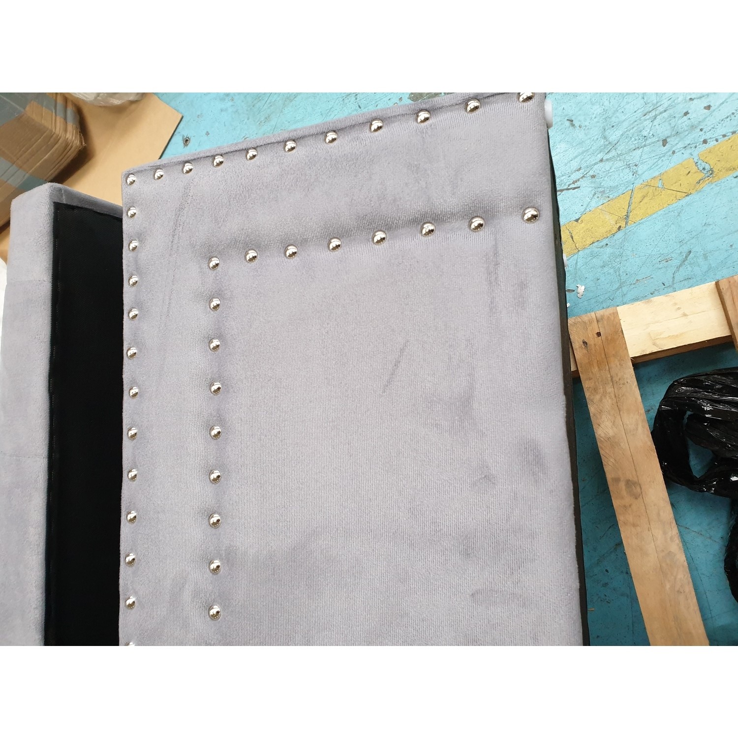 GRADE A2 Safina Velvet Storage Blanket Box in Grey with Stud Detail