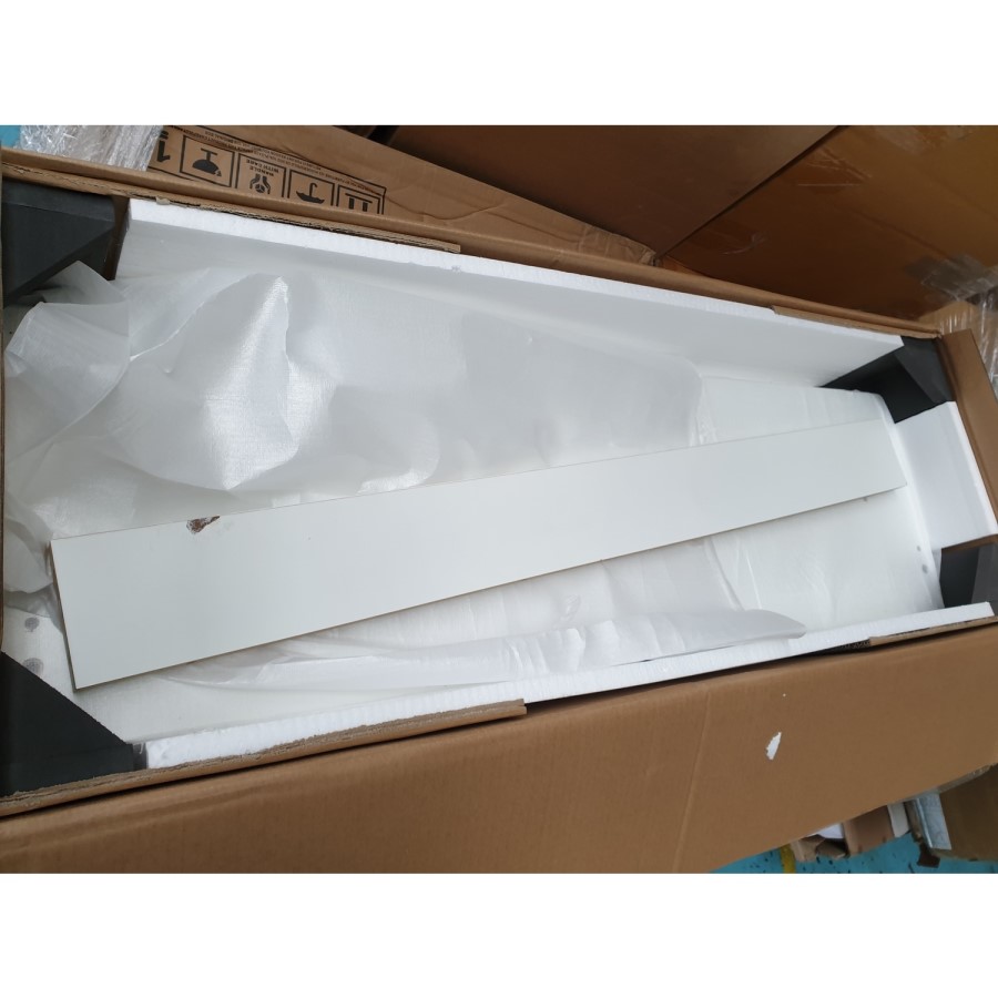 GRADE A2 - Narrow White Console Table in Modern High Gloss - Tiffany