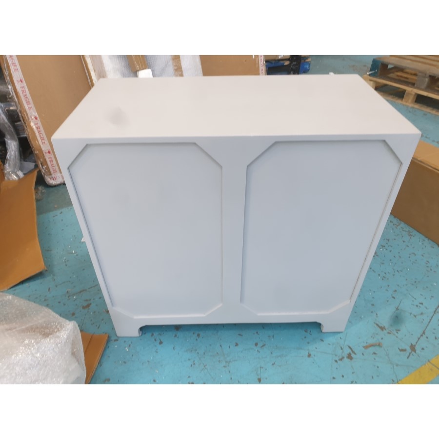 GRADE A2 - Light Grey Wooden Moroccan Mirrored Chest of 3 Drawers - Alexis