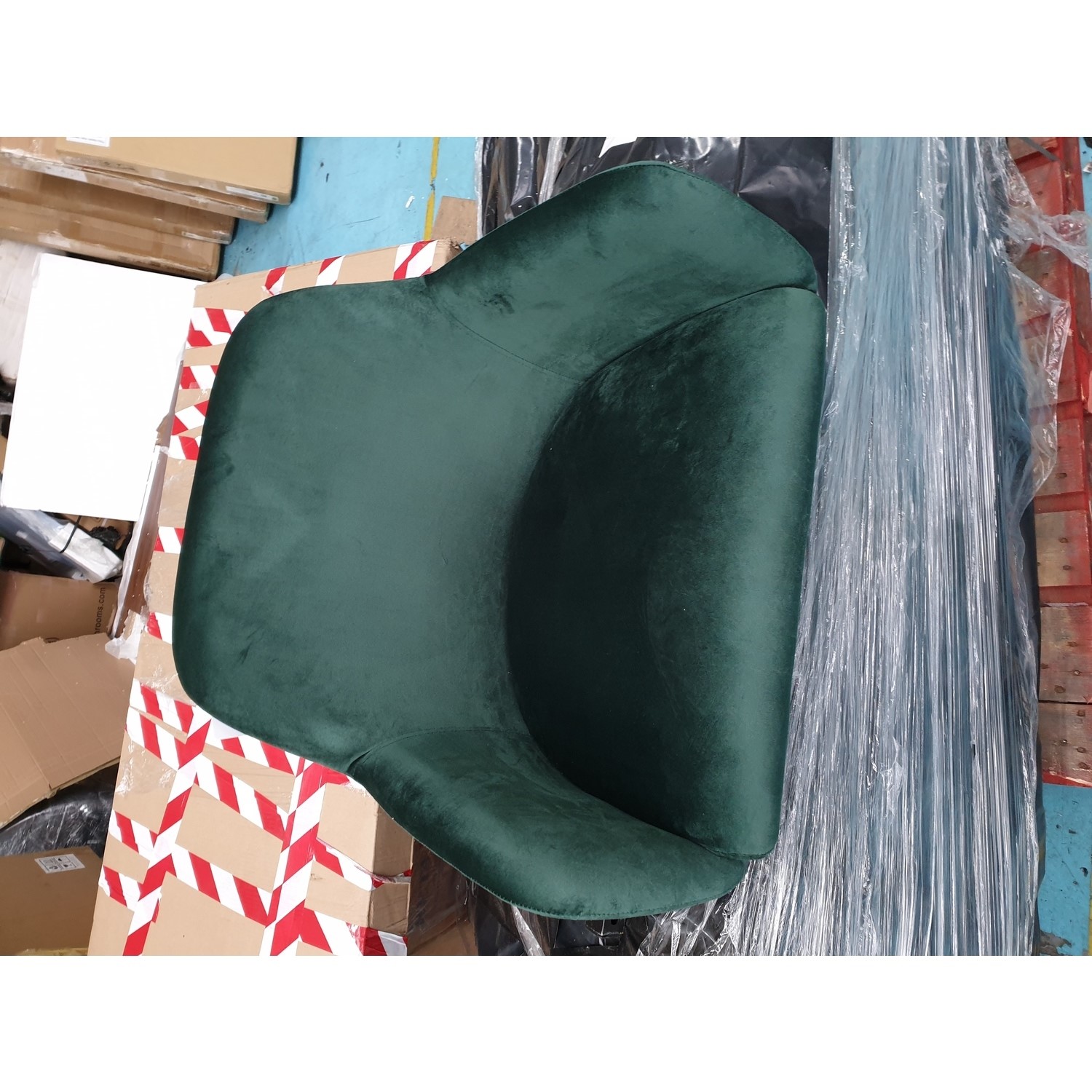 GRADE A2 Green Velvet Office Swivel Chair with Gold Base Marley