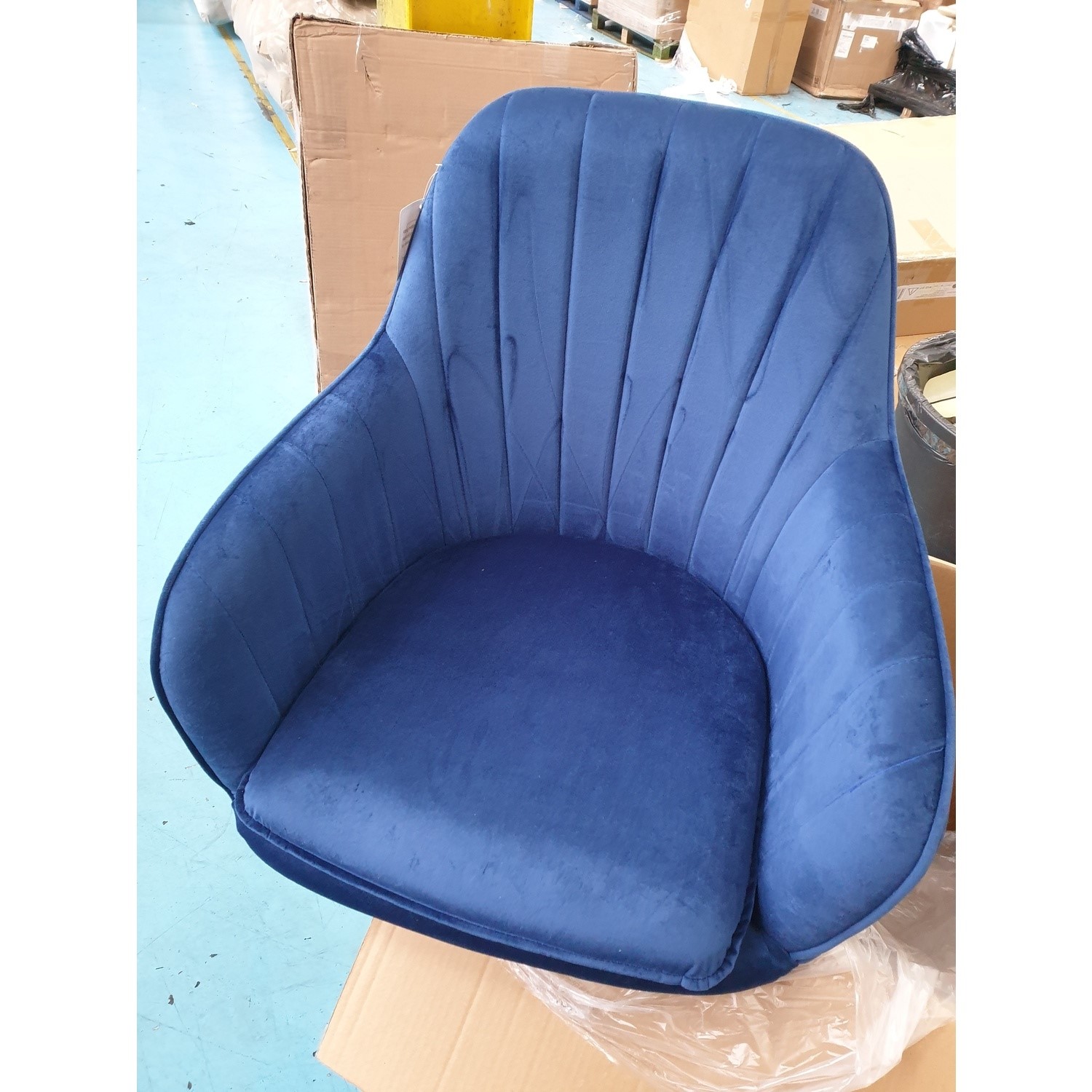 GRADE A2 Set of 2 Navy Blue Velvet Dining Tub Chairs with Black Legs