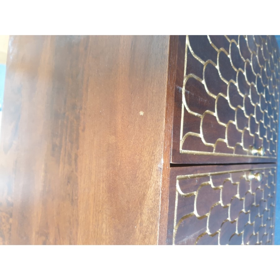 GRADE A2 - Small Sideboard in Mango Wood with Gold Inlay - Dejan